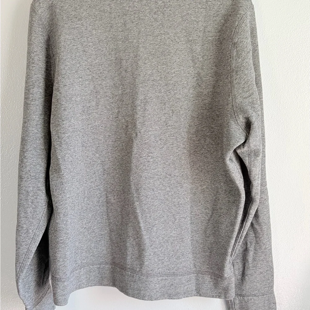 Abercrombie‎ & Fitch Men's Heather Gray Crewneck Sweater